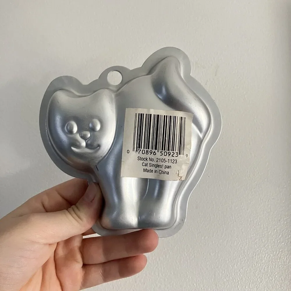 New Vintage Wilton Cat Black Halloween Singles‎ Mini Treat Cake Pan Mold Insert